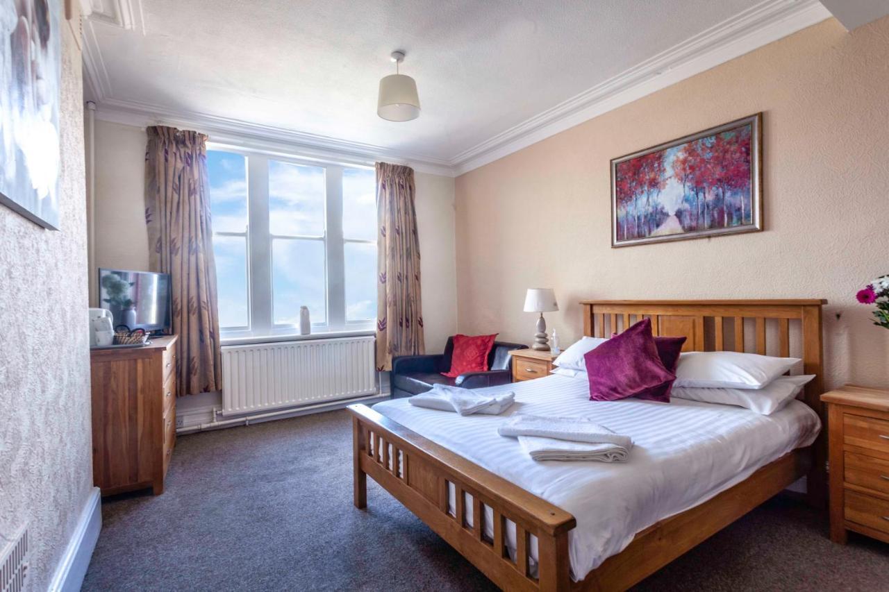 The Royal Bar & Shaker Otel Morecambe Dış mekan fotoğraf