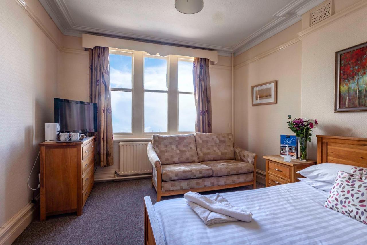 The Royal Bar & Shaker Otel Morecambe Dış mekan fotoğraf