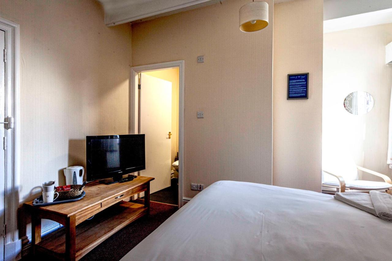 The Royal Bar & Shaker Otel Morecambe Dış mekan fotoğraf
