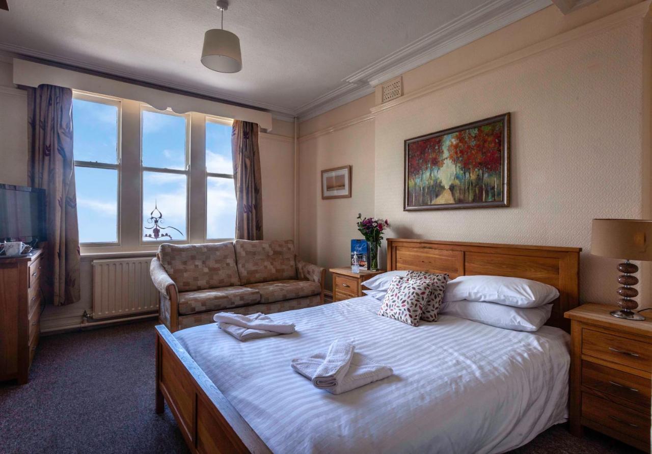 The Royal Bar & Shaker Otel Morecambe Dış mekan fotoğraf