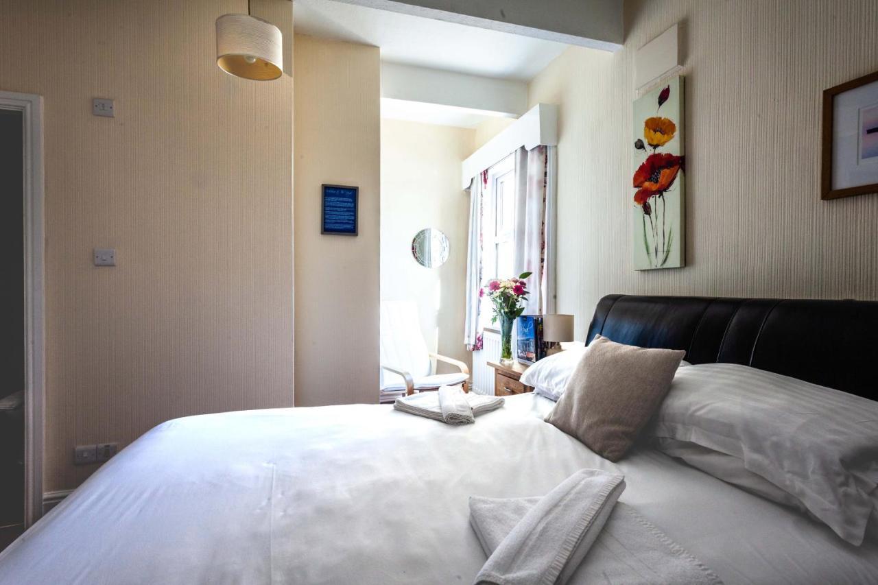 The Royal Bar & Shaker Otel Morecambe Dış mekan fotoğraf