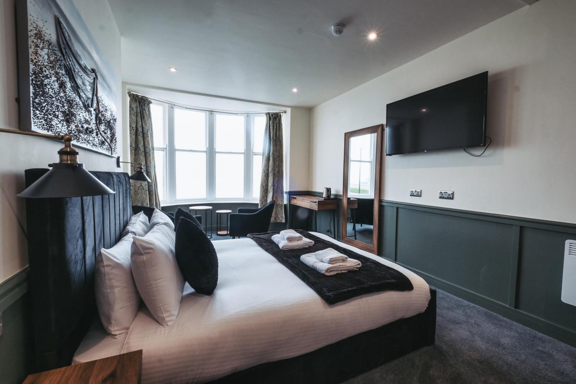 The Royal Bar & Shaker Otel Morecambe Dış mekan fotoğraf